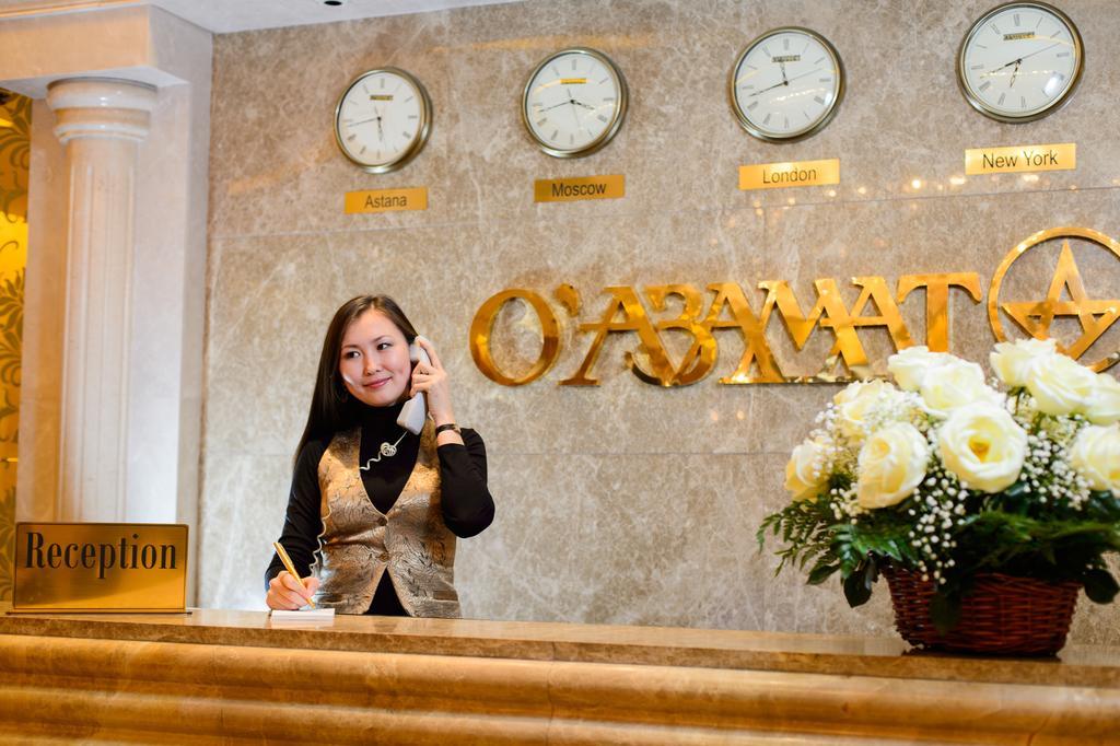 O Azamat Hotel Asztana Kültér fotó