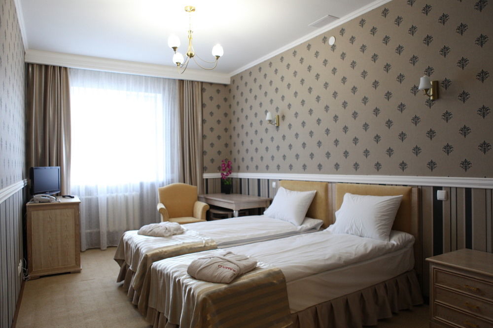 O Azamat Hotel Asztana Kültér fotó