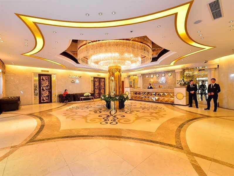 O Azamat Hotel Asztana Kültér fotó